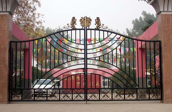 高檔住宅小區(qū)大門效果圖【歐式風(fēng)格】