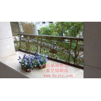 鐵藝樓梯的優(yōu)點(diǎn)