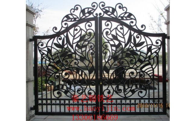 豪華鐵藝大門(mén)
